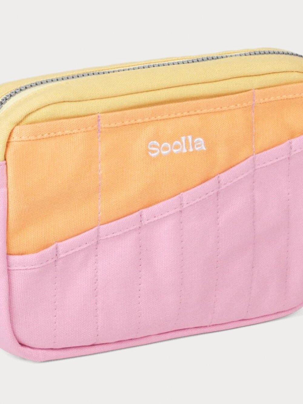NWT Soolla Studio Pouch in Becca Sands